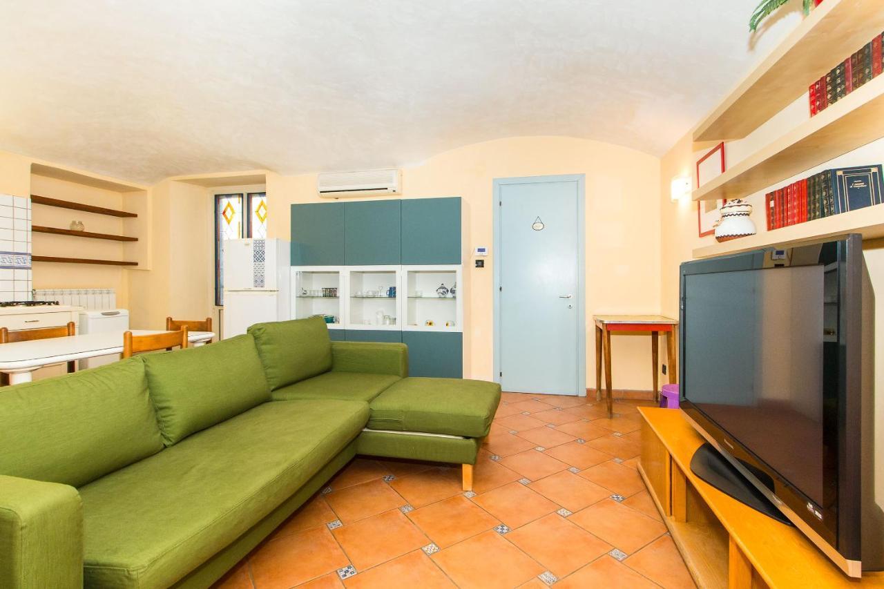 Porta Nuova Central Flat With Balcony Торино Екстериор снимка