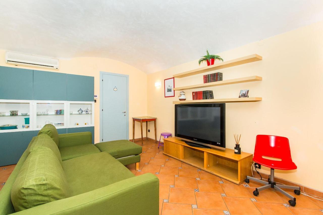 Porta Nuova Central Flat With Balcony Торино Екстериор снимка