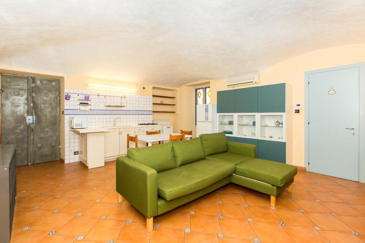 Porta Nuova Central Flat With Balcony Торино Екстериор снимка