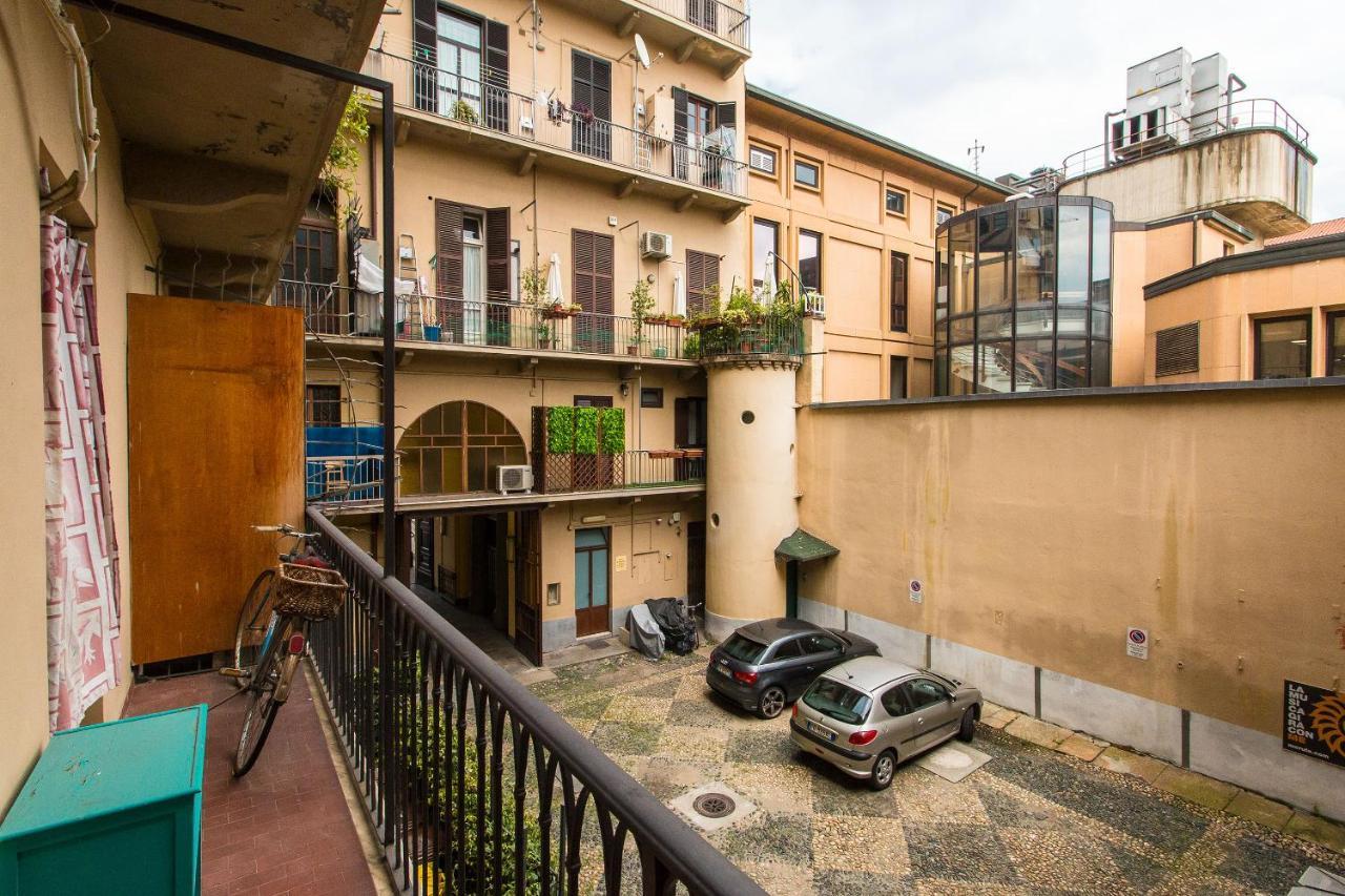 Porta Nuova Central Flat With Balcony Торино Екстериор снимка