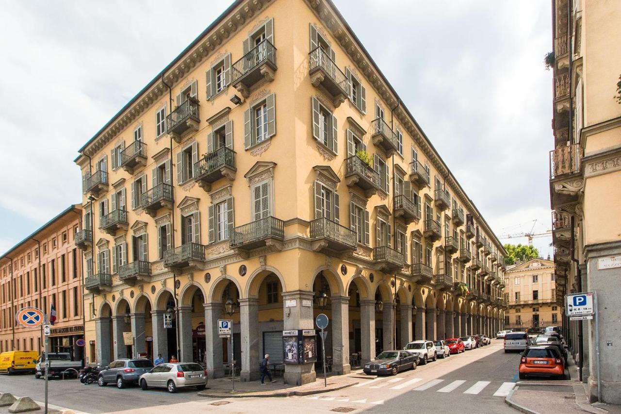 Porta Nuova Central Flat With Balcony Торино Екстериор снимка